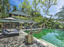 Villa Bukit Naga, terrasse de la piscine